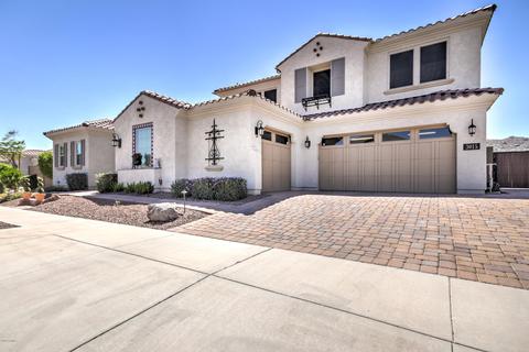 3015 E Branham Ln, Phoenix, AZ 85042 photo 3