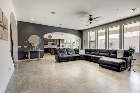 3015 E Branham Ln, Phoenix, AZ 85042 photo 15