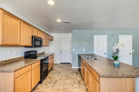 5804 S 10th Dr, Phoenix, AZ 85041 photo 8