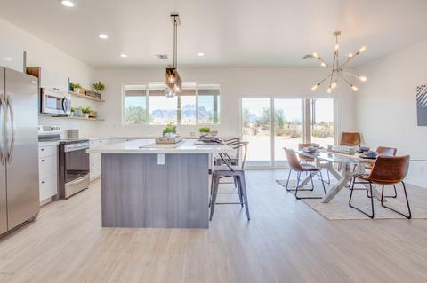 85 W Windsong St, Apache Junction, AZ 85120 photo 4