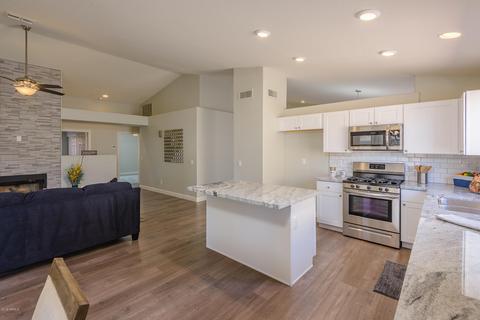 1068 W Cooley Dr, Gilbert, AZ 85233 photo 4