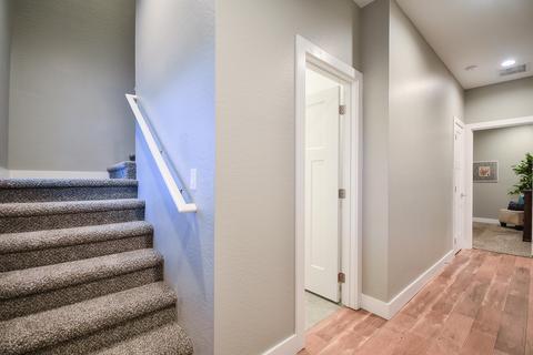 5013 S 11th Pl, Phoenix, AZ 85040 photo 2