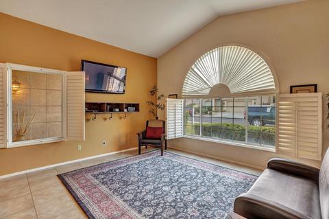 4303 E Thistle Landing Dr, Phoenix, AZ 85044 photo 9