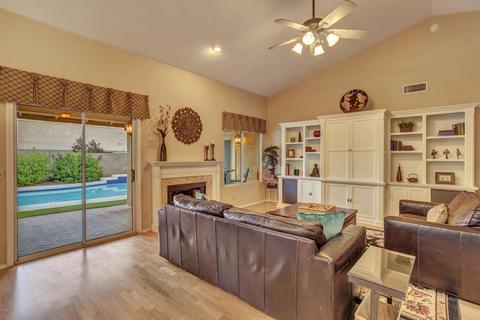 4303 E Thistle Landing Dr, Phoenix, AZ 85044 photo 14