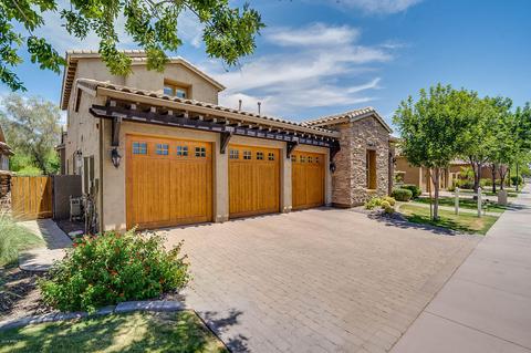 694 E Sunburst Ln, Tempe, AZ 85284 photo 3