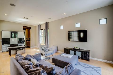 694 E Sunburst Ln, Tempe, AZ 85284 photo 8