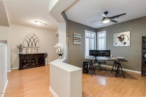 1674 E Washington Ct, Gilbert, AZ 85234 photo 8