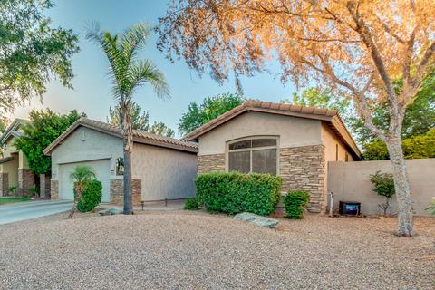 1674 E Washington Ct, Gilbert, AZ 85234 photo 2