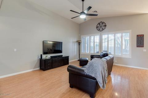 1674 E Washington Ct, Gilbert, AZ 85234 photo 9