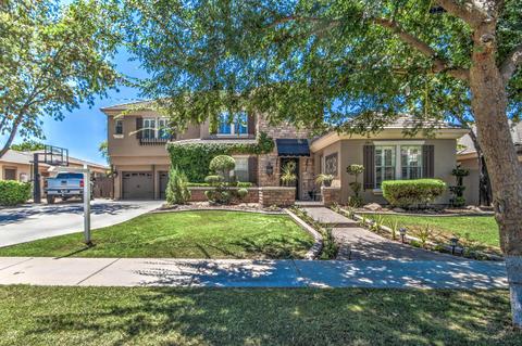 2853 E Washington Ct, Gilbert, AZ 85234 photo 2
