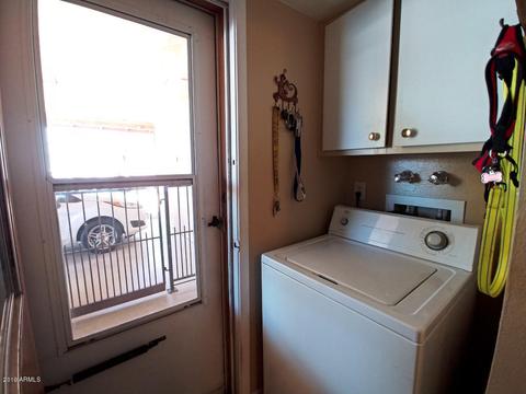 2318 E Laurel Ln, Phoenix, AZ 85028 photo 10