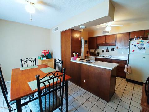 2318 E Laurel Ln, Phoenix, AZ 85028 photo 6