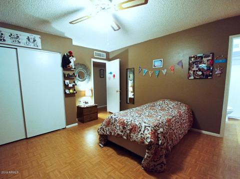 2318 E Laurel Ln, Phoenix, AZ 85028 photo 13