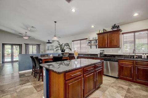 2560 E Robb Ln, Phoenix, AZ 85024 photo 3