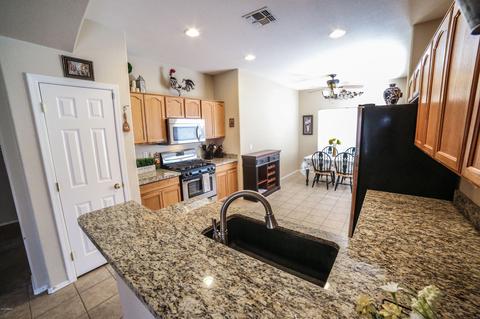 3728 E Woodside Way, Gilbert, AZ 85297 photo 16