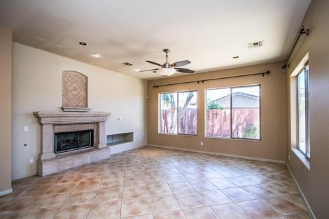 1910 E Desert Ln, Phoenix, AZ 85042 photo 21