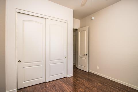 1910 E Desert Ln, Phoenix, AZ 85042 photo 31