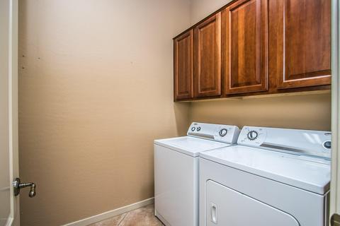 1910 E Desert Ln, Phoenix, AZ 85042 photo 28