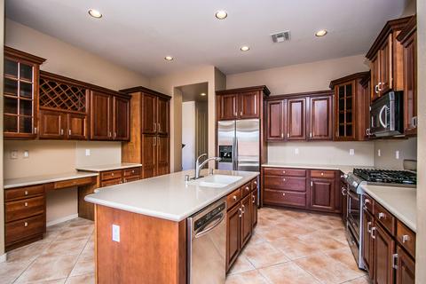 1910 E Desert Ln, Phoenix, AZ 85042 photo 13
