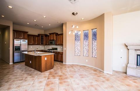 1910 E Desert Ln, Phoenix, AZ 85042 photo 20
