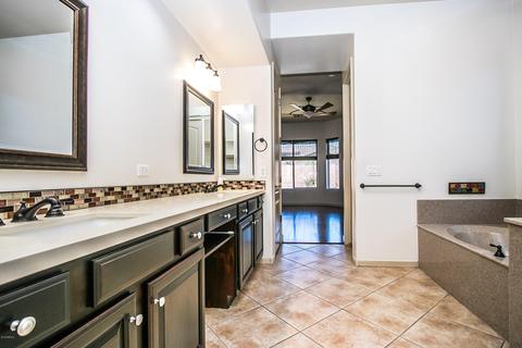 1910 E Desert Ln, Phoenix, AZ 85042 photo 39