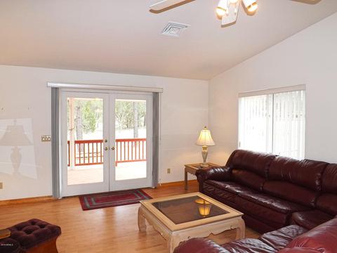 3402 Pine Cone Dr, Overgaard, AZ 85933 photo 18