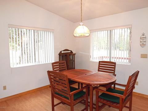 3402 Pine Cone Dr, Overgaard, AZ 85933 photo 21