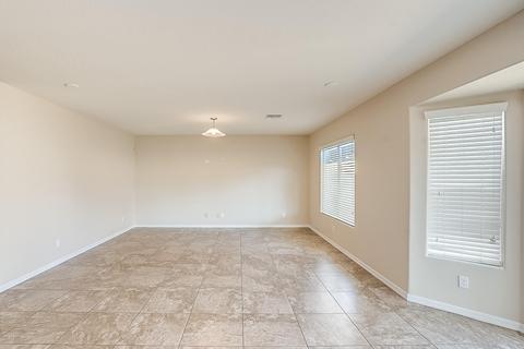 2735 W Wayland Dr, Phoenix, AZ 85041 photo 9