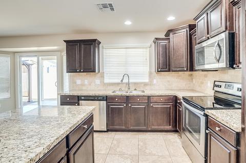 2735 W Wayland Dr, Phoenix, AZ 85041 photo 2