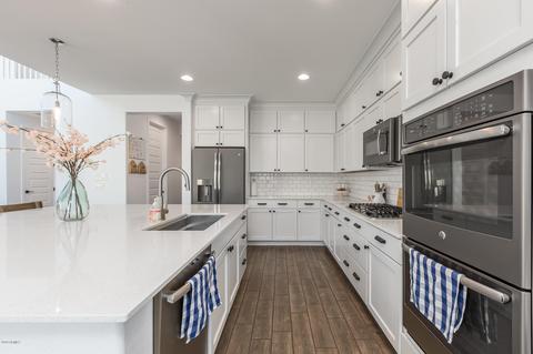 10616 E Sheffield Dr, Mesa, AZ 85212 photo 18