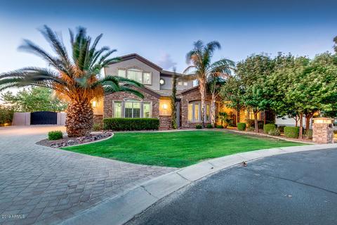 2818 E Waterman Ct, Gilbert, AZ 85297 photo 1
