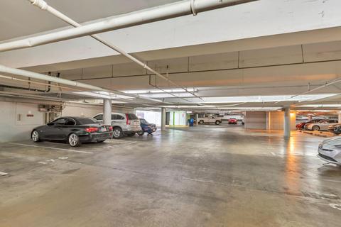 4750 N Central Ave #F17, Phoenix, AZ 85012 photo 19