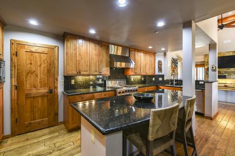 1727 Elysian Ct, Flagstaff, AZ 86005 photo 6