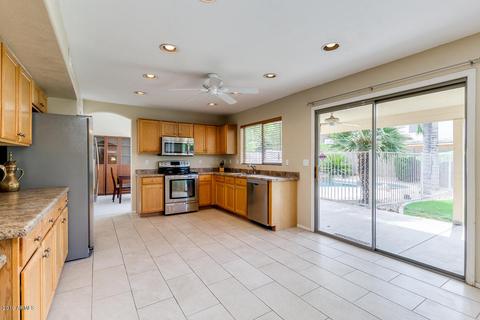 1095 E Del Rio St, Gilbert, AZ 85295 photo 4
