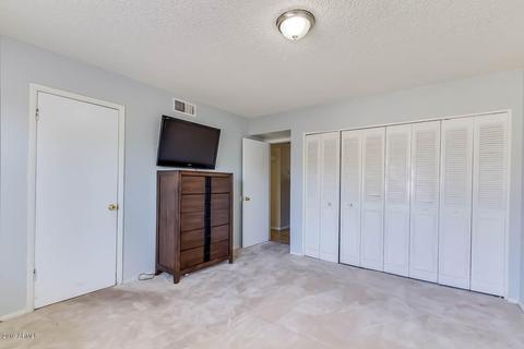 7534 W Heatherbrae Dr, Phoenix, AZ 85033 photo 4