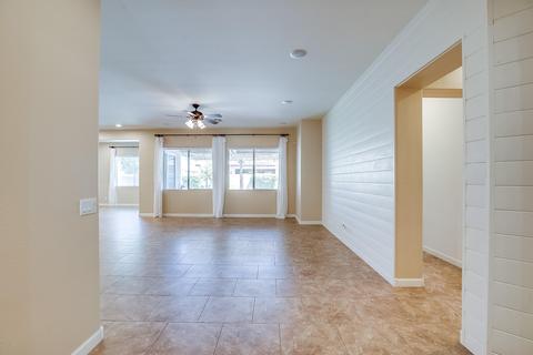 748 E Charlevoix Ave, Gilbert, AZ 85297 photo 2