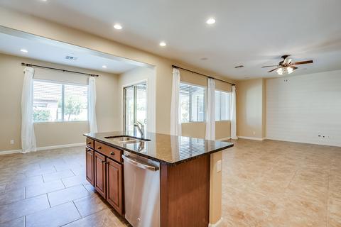 748 E Charlevoix Ave, Gilbert, AZ 85297 photo 3