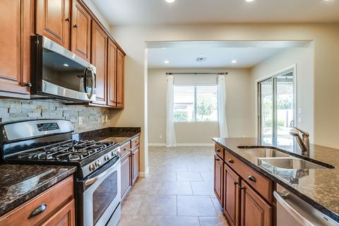 748 E Charlevoix Ave, Gilbert, AZ 85297 photo 4