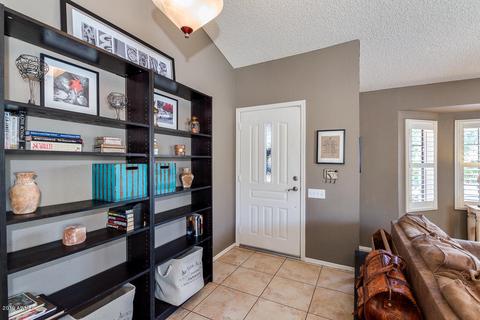 5521 Enrose St, Mesa, AZ 85205 photo 6