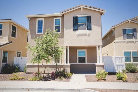 3823 E Stiles Ln, Gilbert, AZ 85295 photo 2