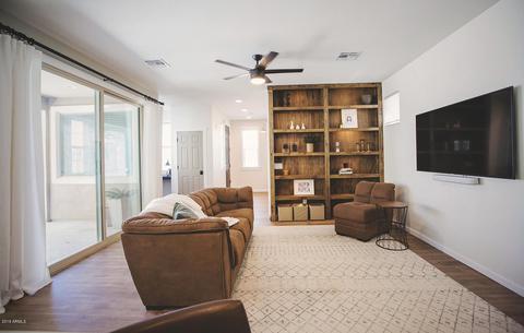3823 E Stiles Ln, Gilbert, AZ 85295 photo 7