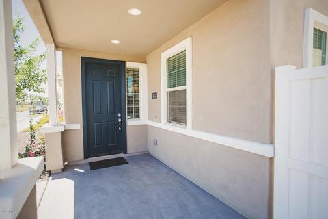 3823 E Stiles Ln, Gilbert, AZ 85295 photo 3