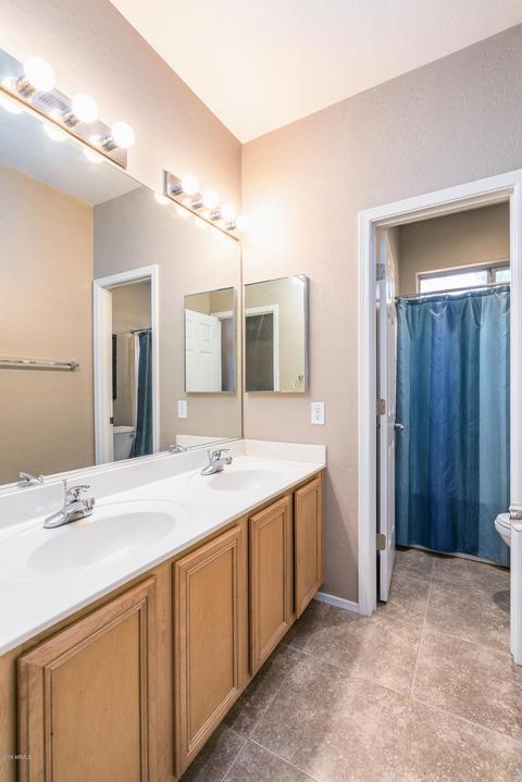 1175 S Oak Ct, Gilbert, AZ 85233 photo 16