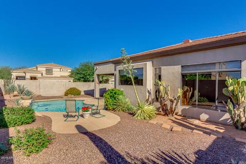 4805 Estevan Rd, Phoenix, AZ 85054 photo 2