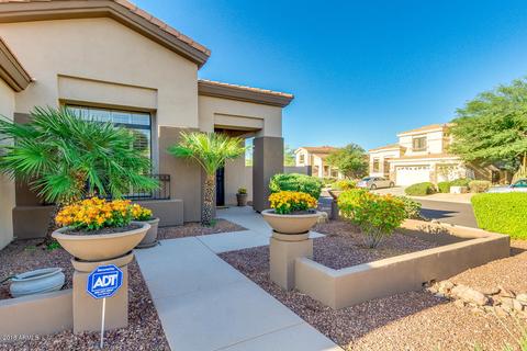 4805 Estevan Rd, Phoenix, AZ 85054 photo 4