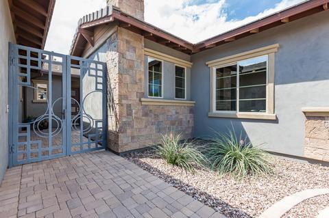 3495 E Orleans Dr, Gilbert, AZ 85298 photo 2