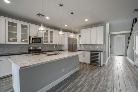 4018 E Campus Dr, Phoenix, AZ 85018 photo 3