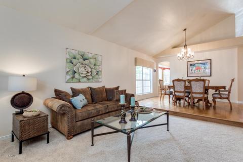 651 S Sahuaro Dr, Gilbert, AZ 85233 photo 2