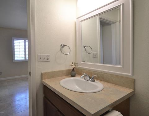 921 E Michelle Dr, Phoenix, AZ 85022 photo 12