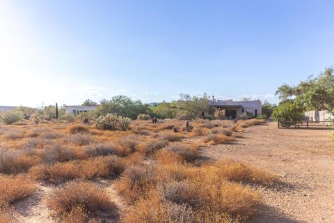 515 E Lavitt Ln, Phoenix, AZ 85086 photo 22